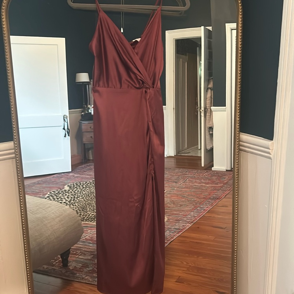 NWT MIDI Dress with Split.